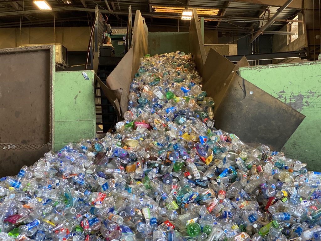 waste plastic recycling factory